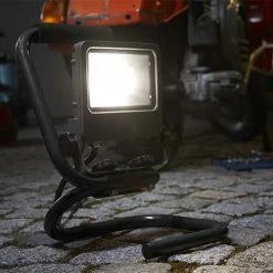 LEDVANCE Projecteur De Chantier LED Worklight 30W 2700lm 4000K IP65 - 213852 9 LEDVANCE Projecteur De Chantier LED Worklight 30W 2700lm 4000K IP65 - 213852 -123elec Soldes Magasin led213852 ledvance projecteur de chantier led worklight 30w ip65 4